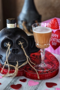 Deadhead dark chocolate rum cocktail valentines strawbesitos